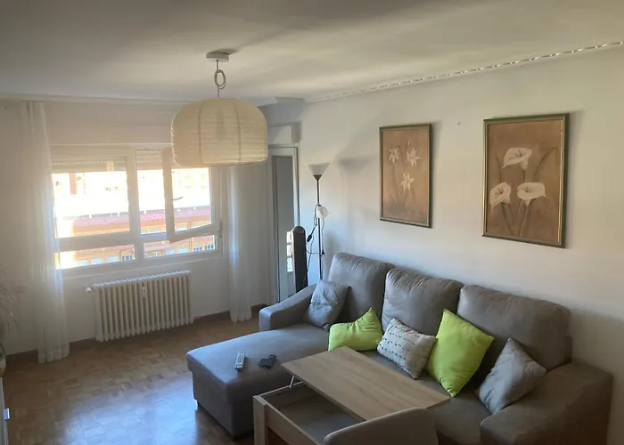 En Le 1084 Appartamento León